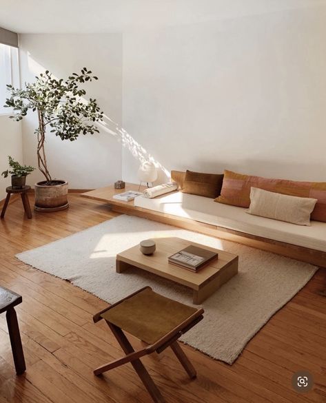 Zen Interiors, Japandi Living, Japanese Home Decor, Japandi Interior, Japanese Interior Design, Floor Seating, Japanese Interior, Ideas Living Room, Home Design Decor