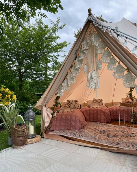 I can’t get over how stunning today’s set up is. This is a surprise for a group of adults in need of a little pick-me-up. I can’t imagine a better way to celebrate friendship and appreciate the natural beauty of this country. #bohobelltent #belltenthire #belltentglampingparty #celebratewithfriends #bourn #cambridge #cambridgebelltent #beautifulbelltentdecor Bell Tent Glamping, Sunshine Daydream, Boho Tent, Bell Tents, Big Tents, Teepee Tent, Bell Tent, The Natural, A Group