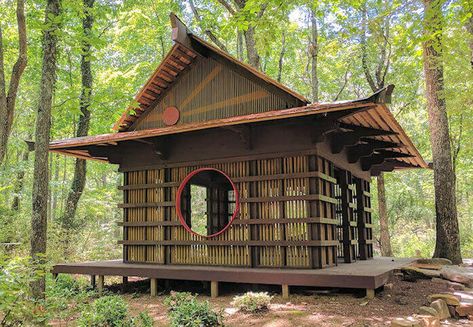 Japanese Garden House, Traditional House Design, Japanese Traditional House, Japanese Tiny House, Tea House Design, Japanese Buildings, Japanese Home Design, Japanese Tea House, Japanese Tea Garden