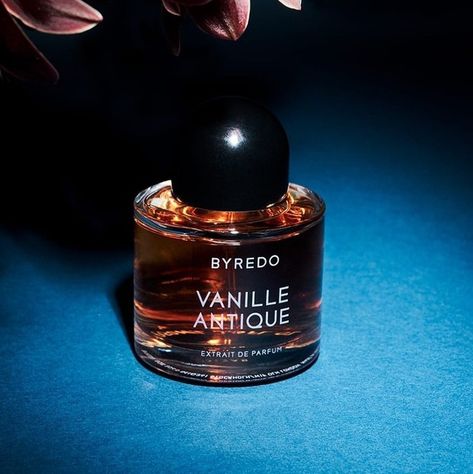 Hypebae Beauty on Instagram: “@byredo is back with another continuation of its enthralling fragrances: “Vanille Antique,” the latest release in the “Night Veils: Le…” Byredo Vanille Antique, Vanille Antique, Cruelty Free Mascara, 2025 Wishlist, Night Anime, Natural Mascara, Best Fragrance For Men, Vegan Clean, Smell Goods