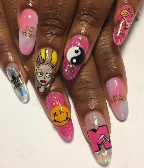 Nirvana Nails, 90s Nails, Dark Kawaii, 90s Hairstyles, Nails Magazine, Dope Nails, Mani Pedi, Fashion Essentials, Swag Nails