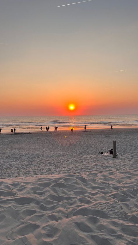 Netherland Aesthetic, Dreamscape Architecture, Sea Sunset, Peaceful Life, Beach Walk, Beach Aesthetic, Beach Vibe, Summer Holiday, Beach Sunset