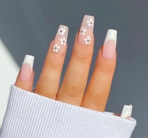 Long Square Nails Simple Design, Acrylic Nails Almond Shape, Polish Ideas, Daily Nail, Flower Nail Designs, French Tip Acrylic Nails, Nails Only, Nail Swag, Summer Acrylic Nails