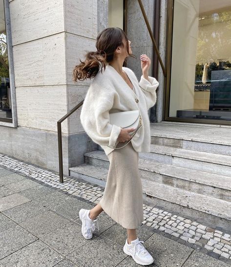 Cozy Sweater Dress, Zara Skirt, Sweater Dress Outfit, Looks Street Style, Mode Inspo, 가을 패션, Autumn Outfit, Mode Inspiration, Winter Fashion Outfits