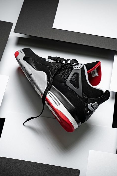 Air Jordan 4 Bred, Jordan 4 Retro Bred, Nike Casual Shoes, Jordan 4 Bred, Sneakers Outfit Men, Nike Air Jordan Shoes, Jordan Shoes Girls, Jordan Shoes Retro, Shoes Sneakers Jordans