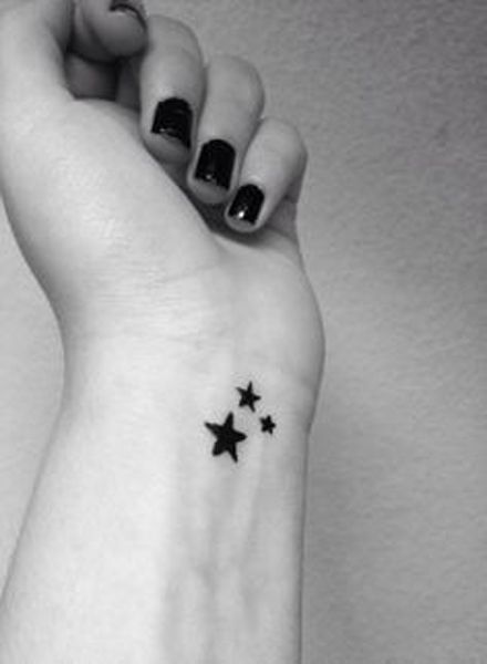 Stylish 3 Star Wrist Tattoo Ideas | Star Wrist Tattoos, Wrist ... Cute Star Tattoos, Star Tattoo On Wrist, Tattoos On Wrist, Tattoos Inspiration, Women Tattoos, Stylish Tattoo, Star Tattoo Designs, Star Tattoo, Small Wrist Tattoos