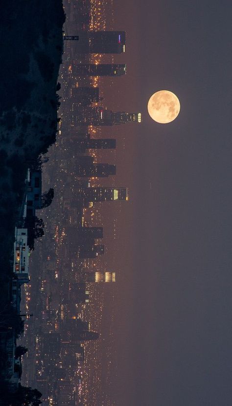 Landscape Posters Aesthetic, Sky Aesthetic Landscape Background, City Night Laptop Wallpaper, Wallpaper Backgrounds Aesthetic Vintage Pc, Landscape Wallpaper Aesthetic Landscape Wallpaper, Rain Aesthetic Wallpaper Laptop, Moon Background Landscape, Pc Background Aesthetic Vintage, Night Skies Aesthetic