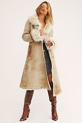 Statement Jackets: Quilted, Embellished & More | Free People Camel Boots, Weather Outfits, Free People Style, Sheepskin Coat, Couture Mode, Suede Coat, Penny Lane, Shearling Coat, Coat Outfits