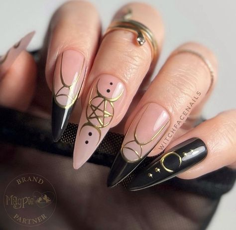 Wiccan Nails, Witch Nails, Witchy Nails, Moon Nails, Gothic Nails, Goth Nails, Edgy Nails, Fall Nail Art, Nail Art Ideas