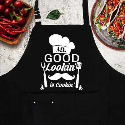 Dad Apron, Funny Aprons For Men, Decoration Hall, Apron For Men, Cameo Crafts, Silhouette Cameo Crafts, Diy Sewing Gifts, Funny Aprons, Grill Apron