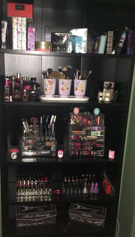 Turned a bookcase into a vertical vanity. This works out great since I'm limited on space in my apt. Makeup Bookshelf, Bookcase Vanity, Vanity Bookshelf, Makeup Shelf, Budget Luxury, Dressing Room Decor, Diy Makeup Vanity, White Bathroom Tiles, Makeup Room Decor