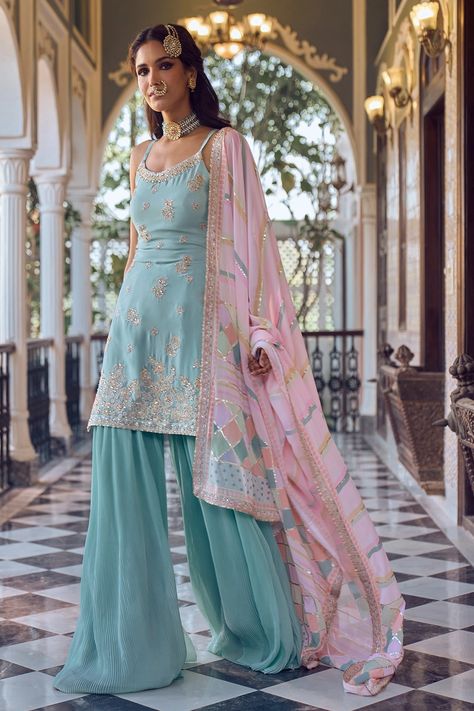 Geometrical Motifs, Sleeveless Kurta, Kurta Sharara Set, Kurta Sharara, Sharara Set, Set For Women, Aza Fashion, Spring Outfits, Types Of Sleeves