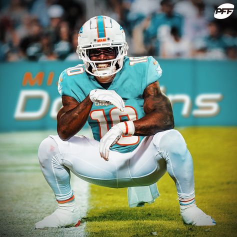 Miami Dolphins Wallpaper, Miami Dolphins Players, Nfl Dolphins, Dolphin Photos, Tyreek Hill, Nfl Football Pictures, Nfl Football Art, Miami Dolphins Football, Dolphins Football