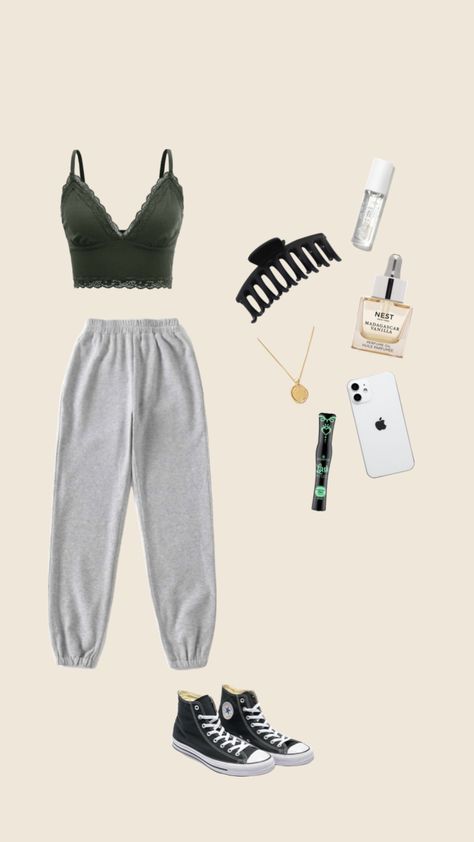 Styling Green Sweatpants, Cute Gray Sweatpants Outfit, Green Sweatpants Outfit, Grey Sweatpants Outfit, Gray Sweatpants Outfit, 70’s Outfit, Dress Code Outfits, Sweatpants Outfit Ideas, Cute Sweatpants Outfit