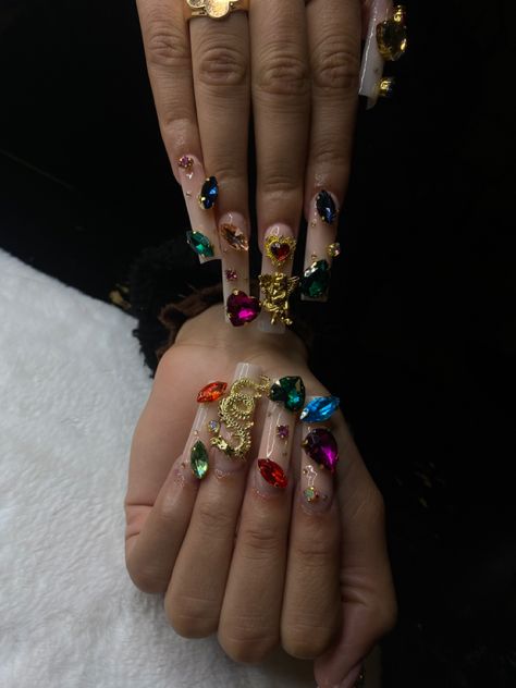 Clear Nails With Charms, Chunky Gem Nails, Nail Charm Designs, Nail Charm Ideas, Aquarius Birthday Nails, Planet Nail Charms On Nails, Chunky Nail Charms, Colorful Junk Nails, Junky Charm Nails