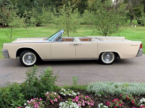 Lincoln Continental 1963, Lincoln Convertible, Lincoln Continental Convertible, Lincoln Motor Company, Lincoln Motor, Lincoln Cars, Low Riders, Classic Cars Trucks Hot Rods, Old School Cars