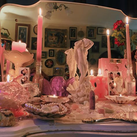 Altar To Aphrodite, Aphrodite Altars, Aphrodite Altar Aesthetic, Aphrodite Outfit Aesthetic, Aphrodite Bathroom, Aphrodite Room, Aphrodite Altar Ideas, Aphrodite Shrine, Pink Aphrodite