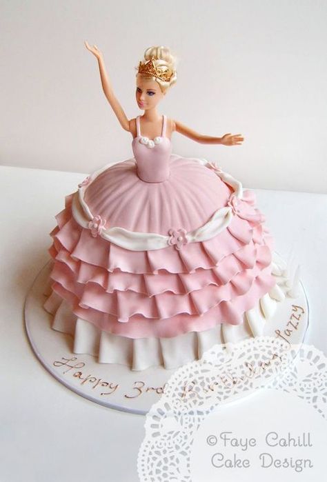 Barbie Cake Designs, Deco Cupcake, Doll Birthday Cake, Ballerina Cake, Barbie Birthday Cake, Barbie Doll Cakes, Princess Cakes, Ballerina Barbie, Ballerina Cakes