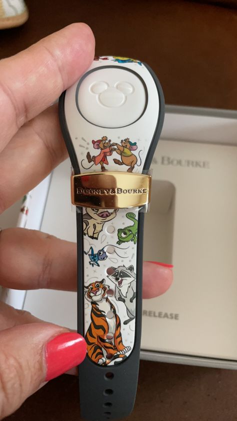 Disney Bands, Disney Magic Bands, Disney Dogs, Disney Games, Magic Bands, Loungefly Disney, Disney Side, Disney Accessories, Disney Addict