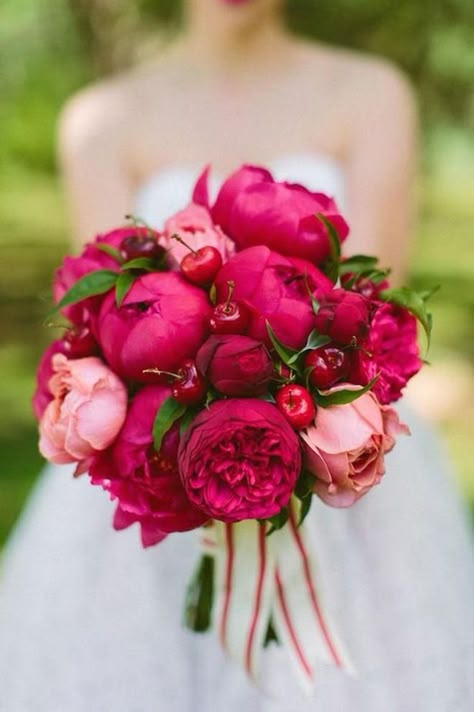 Vintage Bridal Bouquet, Wedding Flowers Peonies, Spring Wedding Bouquets, Peony Wedding, Bouquet Arrangements, Deco Floral, Bridal Flowers, Beautiful Bouquet, Fall Flowers