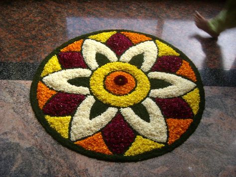 25 Most Beautiful Pookalam Designs for Onam Festival | Read full article: http://webneel.com/pookalam-designs-onam | more http://webneel.com/greeting-cards | Follow us www.pinterest.com/webneel Rangoli Decoration, Onam Pookalam Design, Pookalam Design, Simple Flower Rangoli, Rangoli Designs Simple Diwali, Rangoli Simple, Easy Rangoli Designs Diwali, Simple Flower Design, Rangoli Designs Latest