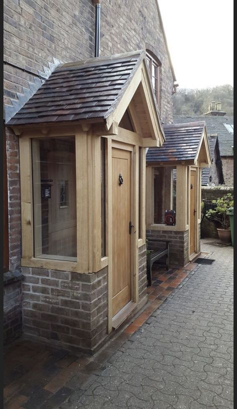 Oak Porch, Car Porch Design, Porch Extension, Sas Entree, Brick Porch, Cottage Front Doors, Porch Canopy, Car Porch, Cottage Porch