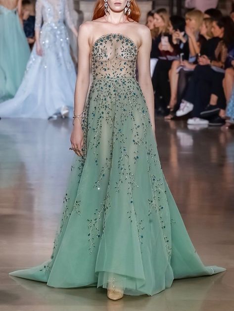 Greek Style Dress, Fashion Draping, Runway Gowns, Collection Couture, Starry Eyed, Haute Couture Dresses, Georges Hobeika, Gorgeous Gowns, Types Of Dresses