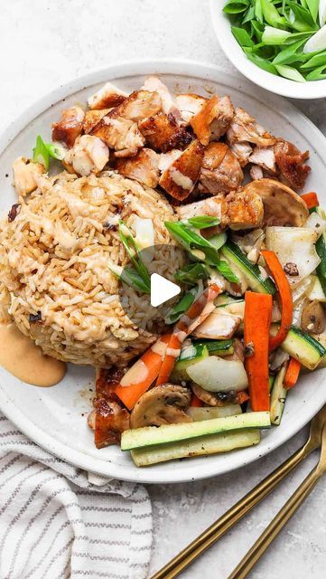 Erin | The Wooden Skillet on Instagram: "NEW! Ep. 6 of our Epic Rice Bowl Series: Hibachi Chicken Rice Bowl - A meal that looks impressive but is truly simple to throw together once all the veggies have been prepped.  Don’t skimp on the homemade yum yum sauce and enjoy! 

Full recipe linked in bio @thewoodenskillet 

#hibachi #hibachichicken #ricebowl #easydinner #healthydinner #dinnerideas #dinnerinspo" Wooden Skillet, Chicken Rice Bowl, Hibachi Chicken, Yum Sauce, Quick Meal Prep, Prep Meals, Chicken Rice Bowls, Yum Yum Sauce, Instagram Recipes