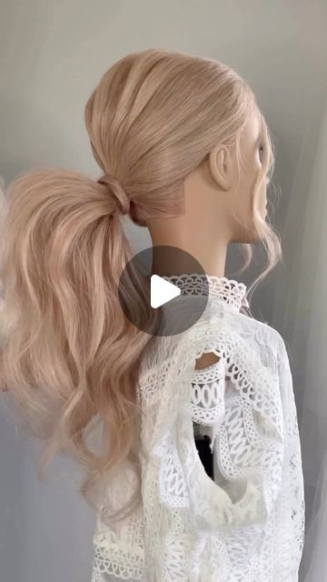 Hair Community & Social Media Education for Hairdressers on Instagram: "Save this quick tip from @polishedstylejustine 

♡ quick tip ♡

How to cover a ponytail hair tie in 2 simple steps ⬇️ 

Take a small piece of hair, loop around the base of the ponytail into a knot.
Secure knot with a small elastic.

Simple, effective secure stylish and a game changer!

Will you be trying this one? X

SOCIAL SALON NETWORKING EVENT MONDAY DEC 4TH
Meet Justine on my hand picked panel of guests, chatting all things social media, business & more!

LINK IN BIO FOR TICKETS FOR THIS EVENT

#melbournehairblogger" Secure Knot, Hair Loop, Ponytail Hair Piece, Ponytail Hair, A Ponytail, Networking Event, Social Media Business, Hair Tie, Hair Piece