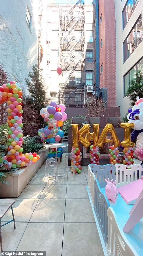 Khai turns one! Gigi Hadid gives behind-the-scenes look at daughter's extravagant birthday bash | Daily Mail Online Gigi Hadid Daughter, Cake Boss Buddy, Hadid Instagram, Gigi Hadid And Zayn, Apartment In New York, Daughter's Birthday, Famous Kids, Orange Balloons, Pink Slides