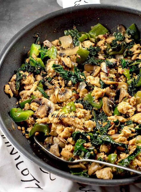 Ground Chicken Stir Fry | Chefjar Ground Chicken Stir Fry, Chicken And Kale Recipes, Turkey Stir Fry, Chicken Kale, Stir Fry Recipes Chicken, Chicken Veggies, Better Than Takeout, Ground Chicken Recipes, Stir Fry Noodles