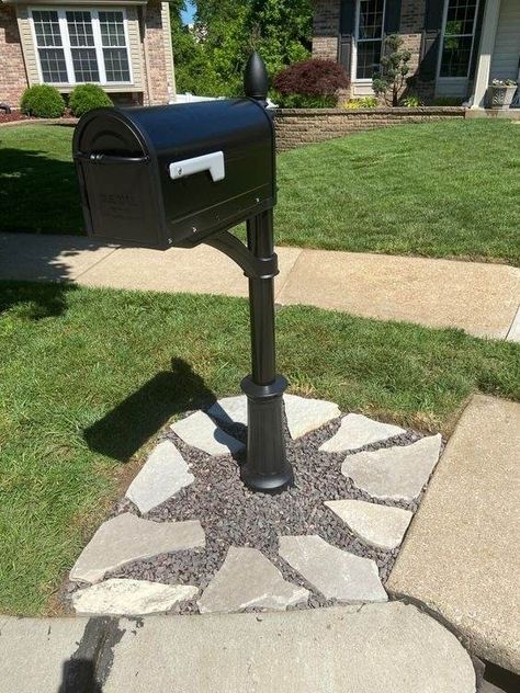 Mailbox Landscaping With Rocks, Mailbox Landscaping Rocks, Mailbox Landscaping Ideas, Chicken Coop Designs Diy, Clematis Trellis, Mailbox Stand, Mailbox Landscaping, Simple Landscaping, Mailbox Design