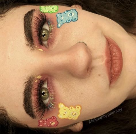 A makeup look inspired by gummy Care Bears Gummy Bear Makeup, Care Bear Makeup, Care Bears Makeup, Bear Face Paint, Candy Character, Bear Makeup, Candy Makeup, Yellow Makeup, Bear Face