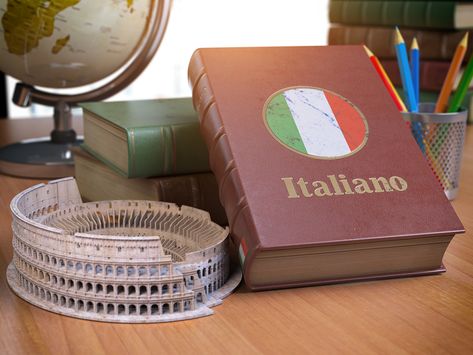 There are some common pronunciation mistakes native English speakers make when they are speaking Italian, so it can be helpful to be aware of them and try to avoid them. How To Learn Italian, Learn Italian Language, How To Speak Italian, Basic Italian, Italian Grammar, Italy Magazine, Phrases And Sentences, Italian Vocabulary, Italian Language Learning