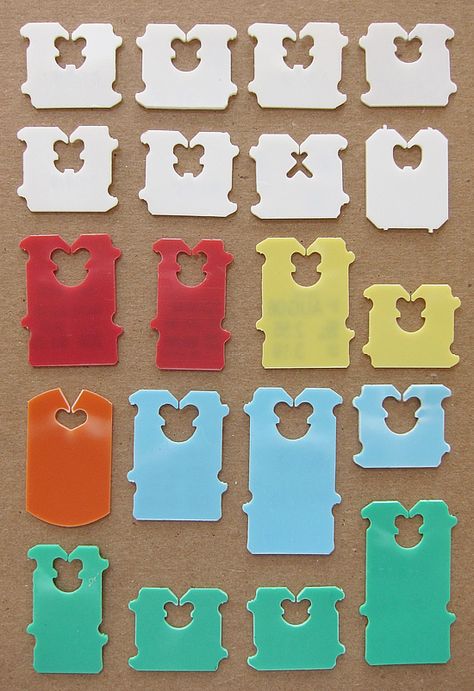 Bread Tabs, Package Pattern, Bread Tags, Things Organized Neatly, Bread Clip, Craft Design, Found Object, Art Plastique, Textures Patterns