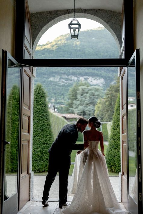 Dreamy Lake Como wedding Inspiration at Villa Balbiano. Heritage Collection. Destination wedding in Italy, Destination photographer in Italy, iconic villa Best Destination Wedding Locations, Destination Wedding Italy, Best Destination Wedding, Best Honeymoon Destinations, Honeymoon Spots, Lake Como Wedding, Portugal Wedding, Best Honeymoon, Destination Wedding Locations