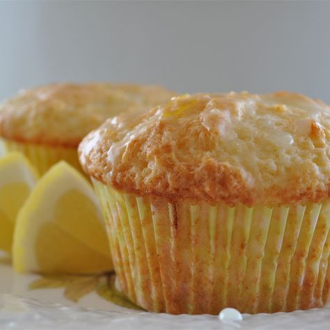 Recipes Using Lemon Yogurt, Muffins With Butter, Lemon Yogurt Muffins, Raspberry Lemon Muffins, Vegetarian Potluck, Baking From Scratch, Lemon Cakes, Lime Desserts, Yogurt Muffins