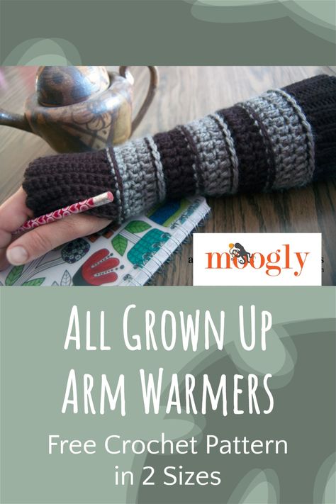 Arm warmers are awesome! Whether knit or crochet, they’re a great transition item for fall and spring, and a fantastic layering piece all winter long. And they’re perfect for cold offices and classrooms. The Small version is for people with forearms smaller than 12 inches around at the widest point, an inch or so before the elbow. The Large version is for people with forearms 12 inches or larger. Get the free crochet pattern on Moogly or snag the ad-free PDF! Crochet Arm Warmers Free Pattern Easy, Arm Warmers Crochet Pattern Free, Crochet Willy Warmer Pattern Free, Crochet Arm Warmers Pattern, Crochet Arm Warmers Free Pattern, Crochet Arm Sleeves, Arm Warmers Crochet Pattern, Arm Warmers Crochet, Diy Crochet Hat