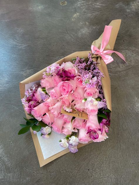 Bouquet For Girlfriend, Flowers For Girlfriend, Ideas For Your Girlfriend, Bouquet Ideas, Flower Ideas, I Got You, Flowers Bouquet, Diy Gifts, Bouquets