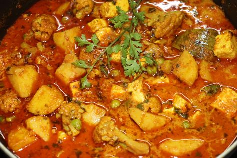 Indian Food Photography, Paneer Recipe, Indian Food, Paneer, Indian Food Recipes, Food Photography, Ethnic Recipes, Photography