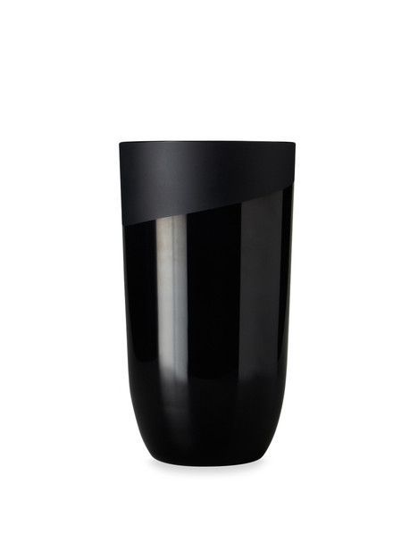 Absolute Black Medium Vase from Gilt I will convert your product idea into drawin Greek Vases, Black Gold Jewelry, Vase Crafts, Keramik Design, Id Design, Wooden Vase, Material Textures, Green Vase, Materials And Textures