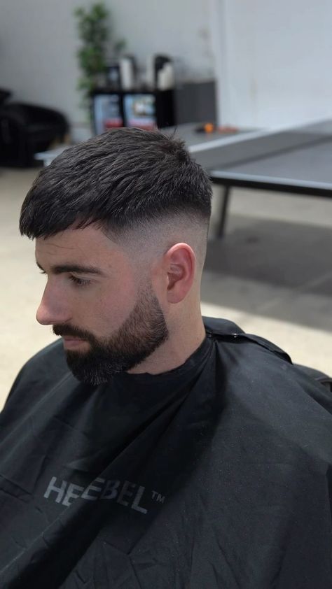 Fresh crop 😍 #frenchcrop #haircut #hairstyle #hair #barber #menshairstyle | Instagram Fresh Crop Hair, Fresh Crop, Crop Haircut, Image Moto, Crop Hair, Haircuts For Men, Mens Hairstyles, Hair Cuts, Hair Styles