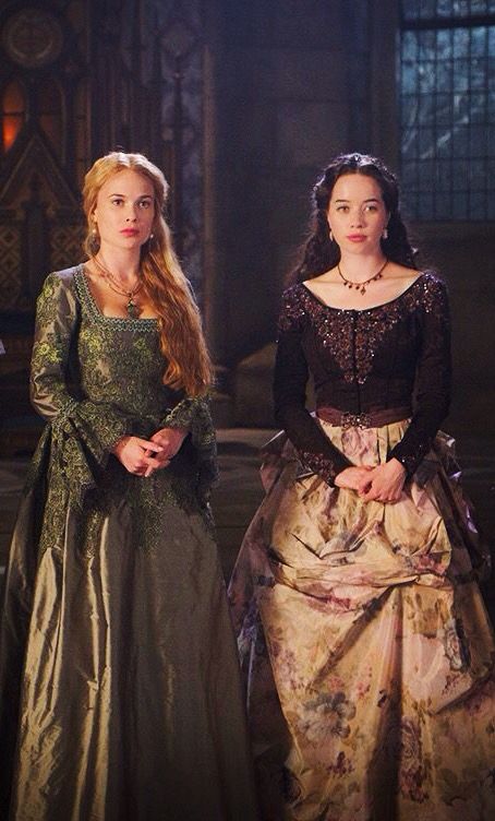 ☆Greer and Lola - Reign☆ Greer Reign, Lola Reign, Reign Outfits, Anna Popplewell, Reign Dresses, Costume Design, Reign, Victorian Dress, Dresses