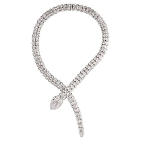 Bulgari Serpenti diamond snake necklace Bulgari Jewelry Snake, Bulgari Necklace, Bird Tattoos For Women, Bulgari Serpenti, Serpent Necklace, Bulgari Jewelry, Bird Tattoos, Romantic Surprise, Wild Beauty