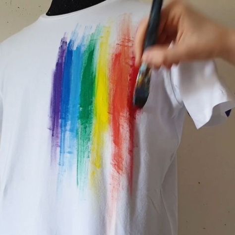 Love always wins ❤🌈 Watch DIY video of this tshirt on my YouTube channel . . . . . . . . . . . . . . . #pride #rainbow #lovewins #artvideo… Pride Tshirts Diy, Diy Pride Shirt Ideas, Rainbow Tshirt Ideas, Diy Rainbow Shirt, Pride Shirts Diy, Pride Tshirt Ideas, Diy Pride Outfit Ideas, Pride Diy Outfits, Masc Pride Outfit Ideas