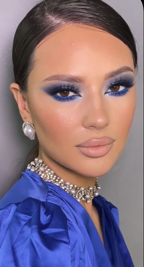 Blue Eyeshadow Looks For Prom, Dramatic Blue Eye Makeup, Eyeshadow Looks For Prom, Dark Blue Eyeshadow Looks, Eyeshadow With Gems, Royal Blue Prom Makeup, Royal Blue Makeup Looks, Royal Blue Makeup, Blue Bridesmaid Makeup