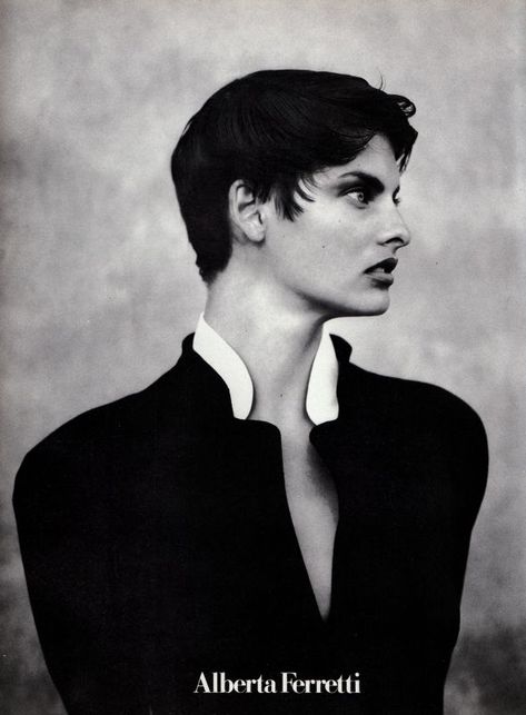 90s Campaign, Short Pixie Bob, Shalom Harlow, Original Supermodels, Peter Lindbergh, Steven Meisel, Linda Evangelista, Christy Turlington, Alberta Ferretti