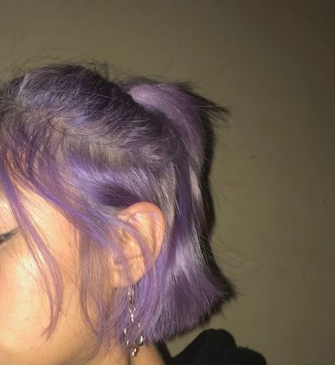 Cute Short Dyed Hair, Purple Hair Styles For Short Hair, Black And Pastel Purple Hair, Purple Dyed Short Hair, Light Purple Hair Short, Light Purple Hair Aesthetic, Very Short Dyed Hair, Pastel Purple Hair Short, Lilac Hair Short