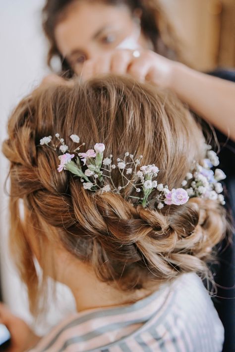 Braided Crown With Flowers, Braid Crown Flowers, Braided Flower Crown, Braid Crown With Flowers, Bridal Braid Crown, Crown Braid With Flowers, Flower Girl Hairstyles With Flower Crown, Braided Hair With Flowers, Flower Crown Braid