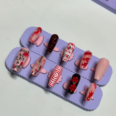 Game over❌ Spooky season officially begins today👻🎃 #nailzbydreaaa #nailsnailsnails #nailinspo #recreation #nailsnailsnails #nails #209nails #209 #modestonails #modesto #3dnails #nailart #naildesign #rarjsmgelpoilsh #rarjsm #pressons #pressonnails #nailsofinstagram #handpainted #pressonnails #gelxnails #ɢᴇʟx #saw #gameover #spookyseason #halloween #sawmovies Saw Nails Halloween, Oujia Board Nails, Scream Press On Nails, 3d Nails, Spooky Season, Press On Nails, Nail Inspo, Nail Designs, Nail Art